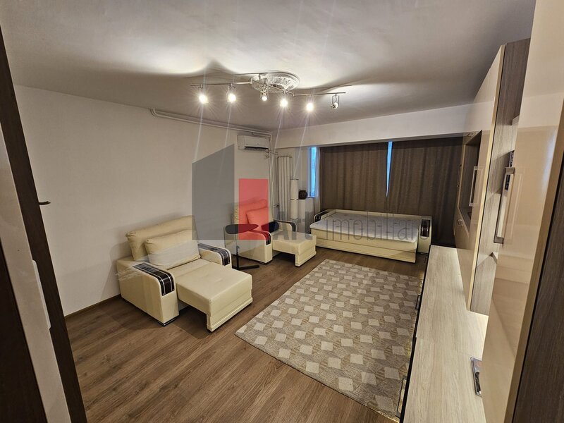 Garsoniera Lux central