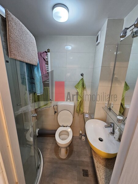 Unirii, Timpuri Noi metrou, garsoniera.